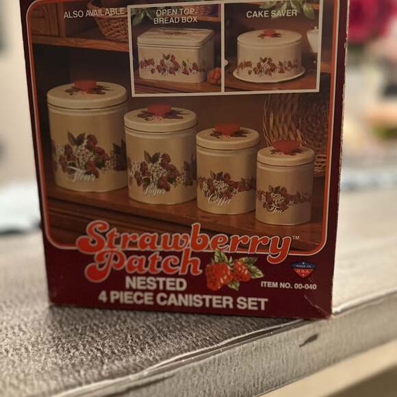 NIB - Vintage 1970s Strawberry Nesting Canister Set of 4 - Picture 1 of 7